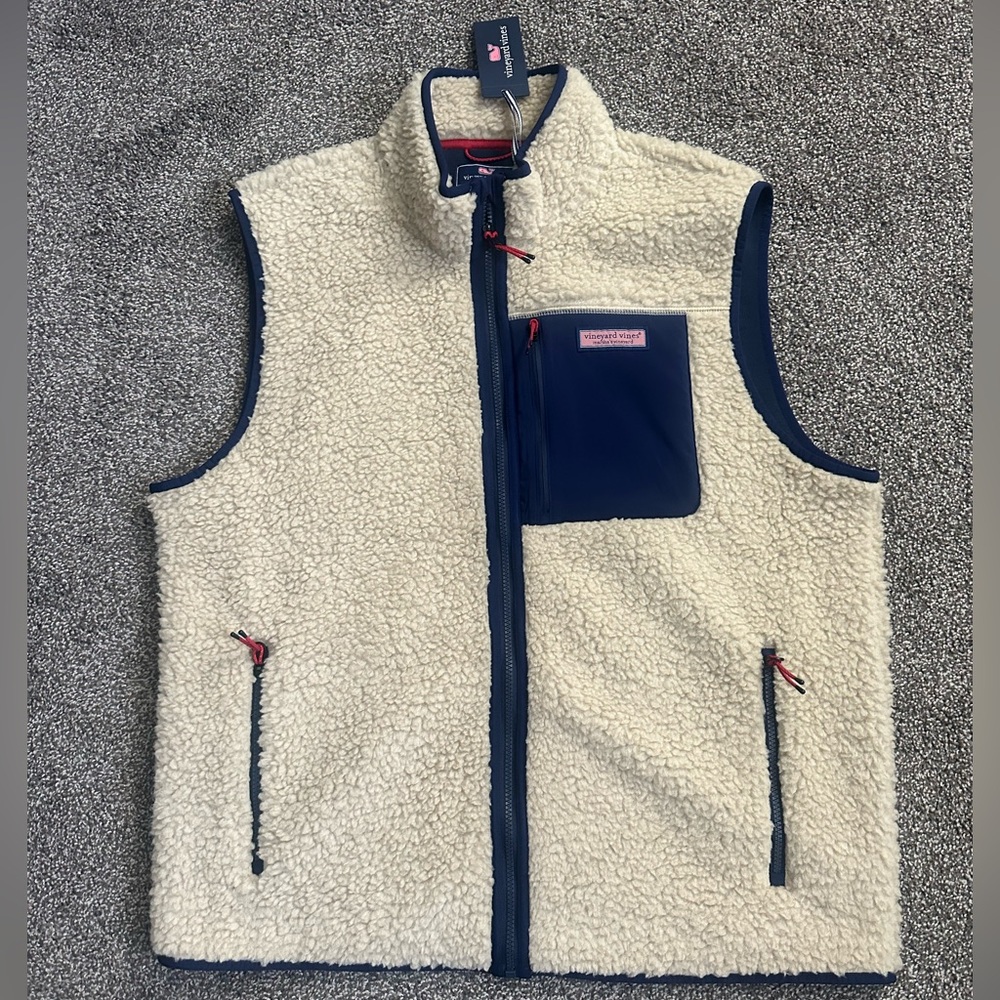 NWT Vineyard Vines Sherpa Vest